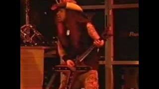 Download lagu Cowboys From Hell (Ozzfest, 2000)