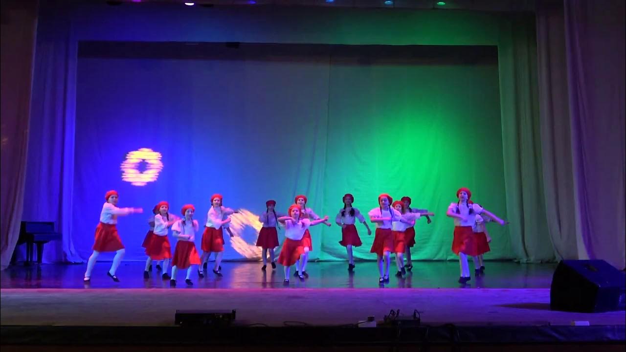Видео танец 8 лет. Танцующая школа Кузнецк 2023. Раздолье Кузнецк. Лофицкая школа танец 8 мая 2023.