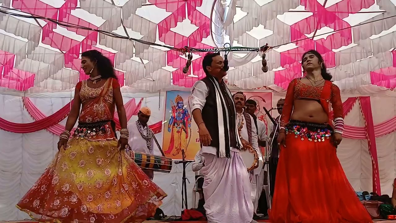 शाहिर निलकंठ दूधपचारे विरुध्द प्रज्ञाताई मेश्राम9764648791