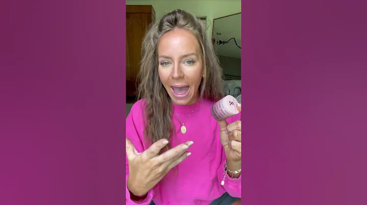 Jessica Buwick Reviews Our Makeup Stack Brand #sho...