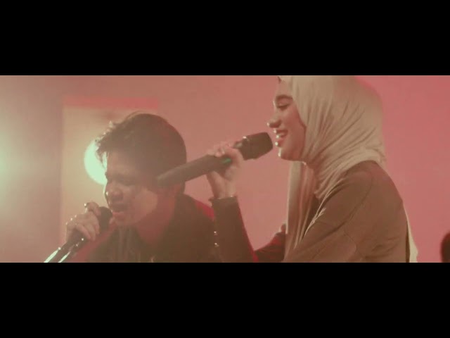 Nabila Taqiyyah ft. Juicy Luicy - Ku Ingin Pisah (Live Perfomance) class=