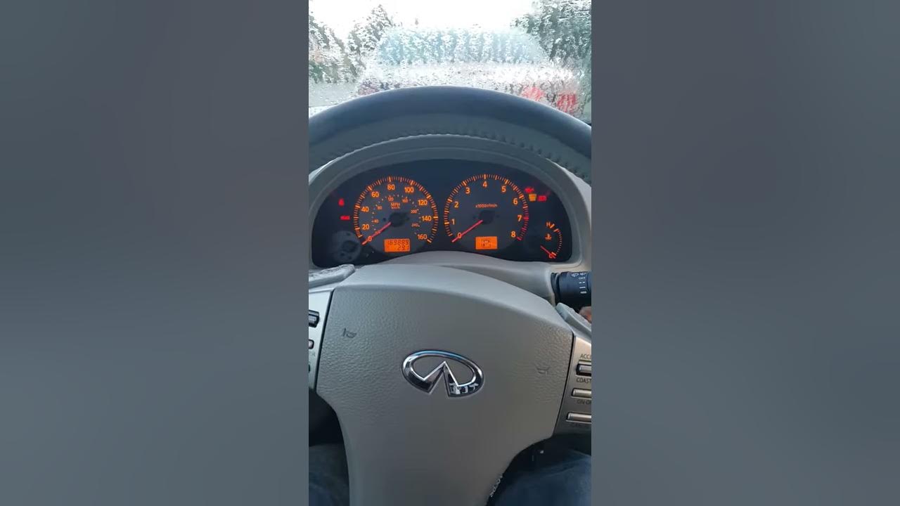 infiniti g35 starting problem - YouTube