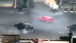 Dans Eden Arabalar Süper Ötesi