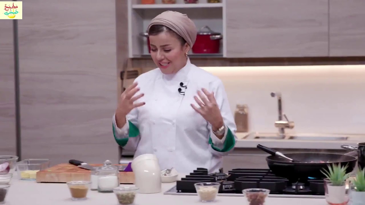 مطبخ ضحى - لازانيا - صلصلة البولونيز - خبز بالثوم - سلطة الجرجير بالرمان - الشيف ضحى العطيشان