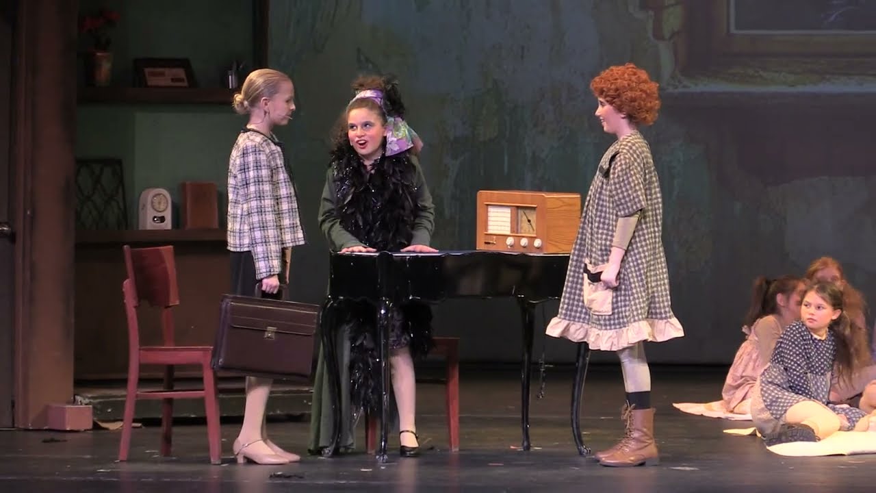 ALISSA ERICKSON as GRACE FARRELL in 