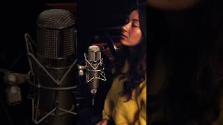The live studio performance of ‘Letting Go’, with Jono and Malou is available to watch now.