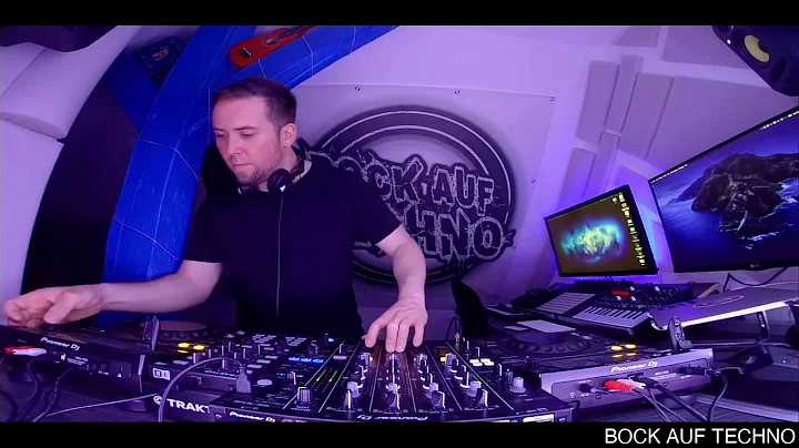 Home Stream// Dennis Kolsch (Demski)  // NadYn