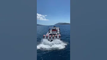 A 2 700 HP Bath 