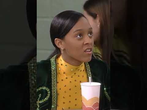 Sister Sister Cafeteria  Lady Episode Review