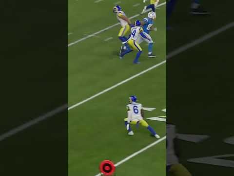 Derion Kendrick flashing