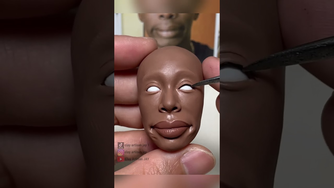 Clay Artisan JAY ：Sculpting the Iconic Poker Face Guy