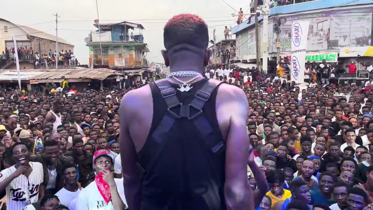 Shatta wale energetic performance at SALAFEST @ Nima