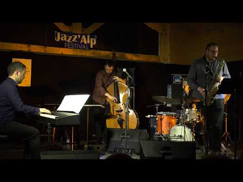 Riley Stone  Lonergan et le groupe de Fabrice Tarel