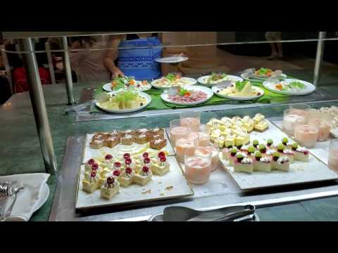 Now Emerald Resort Cancun - all day unlimited international buffet