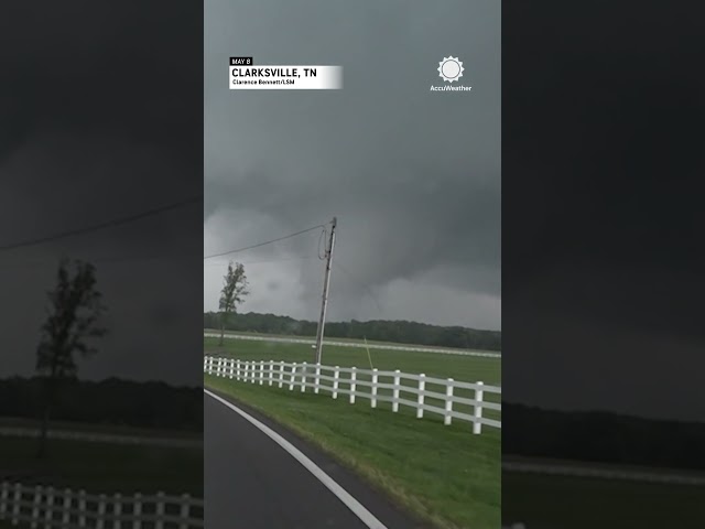 Tornado Near Clarksville, Tennessee May 8