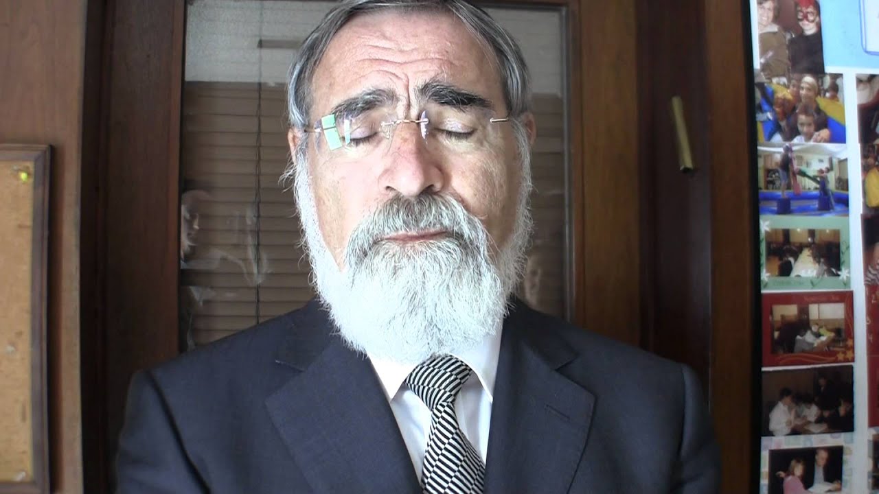 Rabbi Jonathan Sachs on British vs American Jewry 00065.MTS