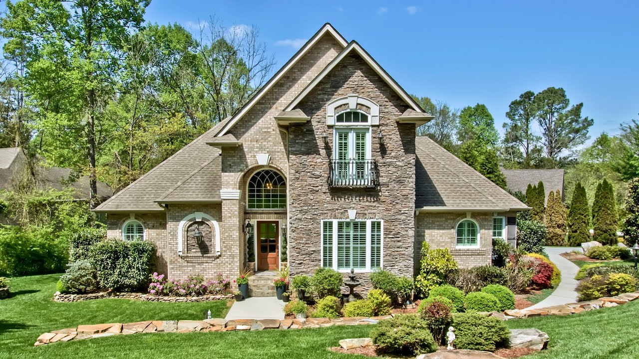 300 Inagehi Lane - Tellico Village - Loudon, TN