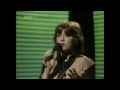 Capture de la vidéo 1977 Eurovision Song Contest - Marie Myriam - The Bird And The Child (Totp 26-05-1977)