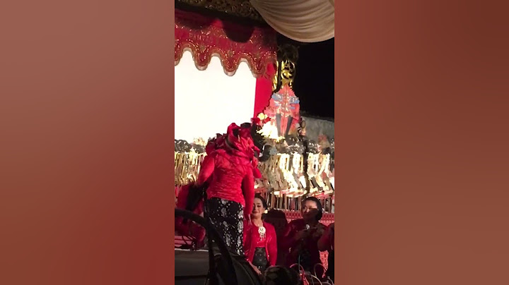 Penampakan sinden kesurupan di panggung wayang ngeriii