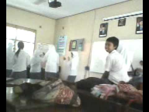 Latihan Karnaval  HUT SMA  Negeri Pasirian Ke 25 Kelas X C 