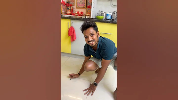 Cockroach and sisters 😂😂 #comedy #comedyvideos #funny #comedyshorts #ytshorts #shorts #funnyshorts