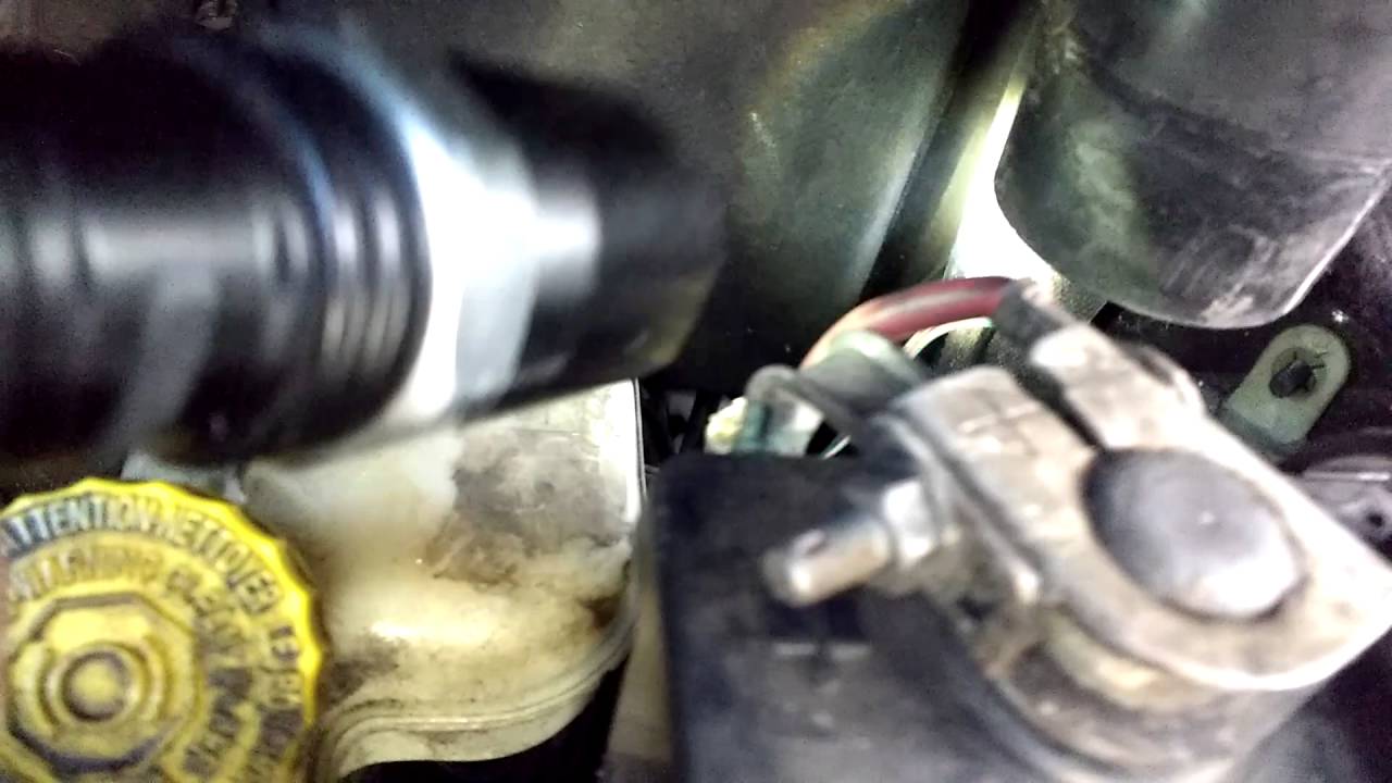 2000 chrysler voyager drain plug