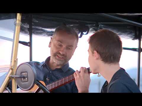 ზურა მანჯავიძე, ლუკა და სანდრო მაჯავიძე სიმღერით \"ზესტაფონო გშორდები\"