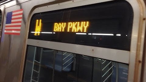 BMT 4th Avenue Line: Bay Parkway Bound R68 & R160 (W) Train Entering & Leaving @ 59th Street