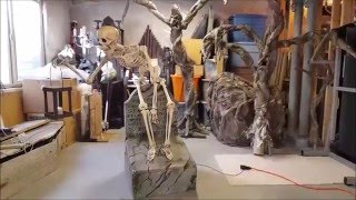 Leering Skeleton In-Depth Look