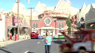 Jeannette Kaplun muestra resumen de Cars Land en Disney California Adventure