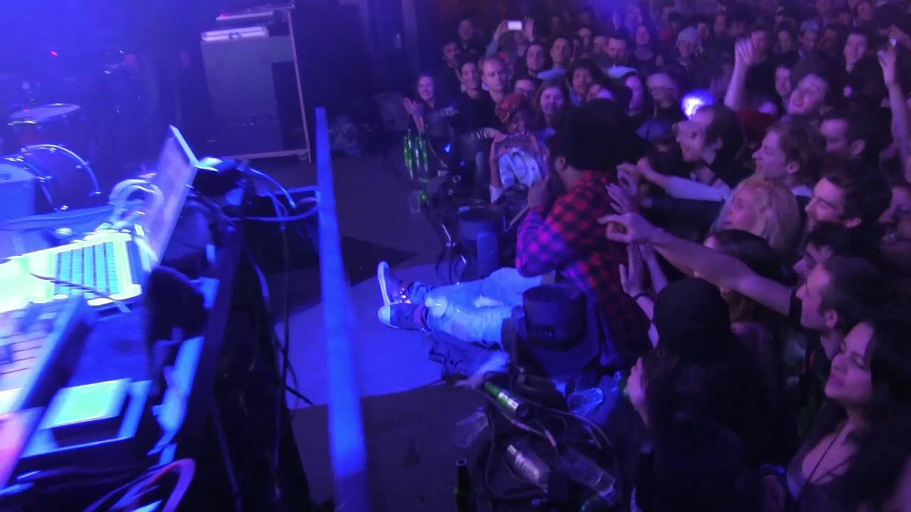 FLYING LOTUS w/ THUNDERCAT - OH SHIET, IT'S PARIS - LIVE @ YOYO PALAIS DE TOKYO - 12.14.2013