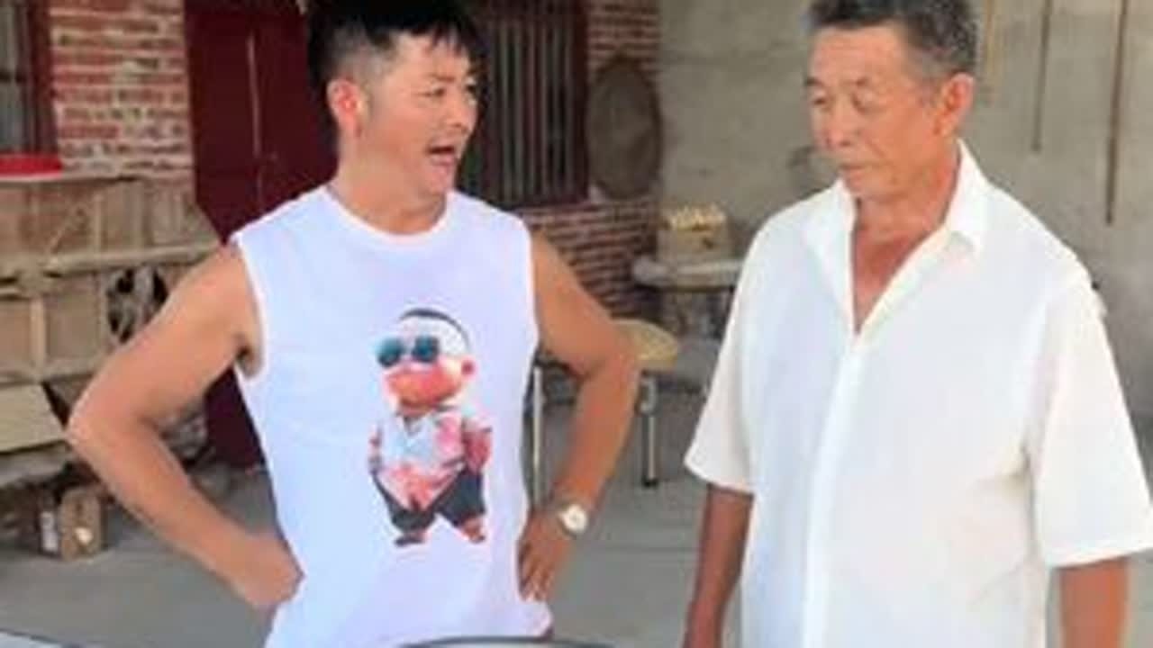 唯一的一只大公鸡被我们给炖汤了😄 #农村生活 #农村日常 #农村美食