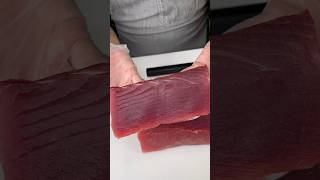 FRESH YELLOWFIN TUNA 🌊🐟 How we break down our fish for service #shorts #tuna #sushi