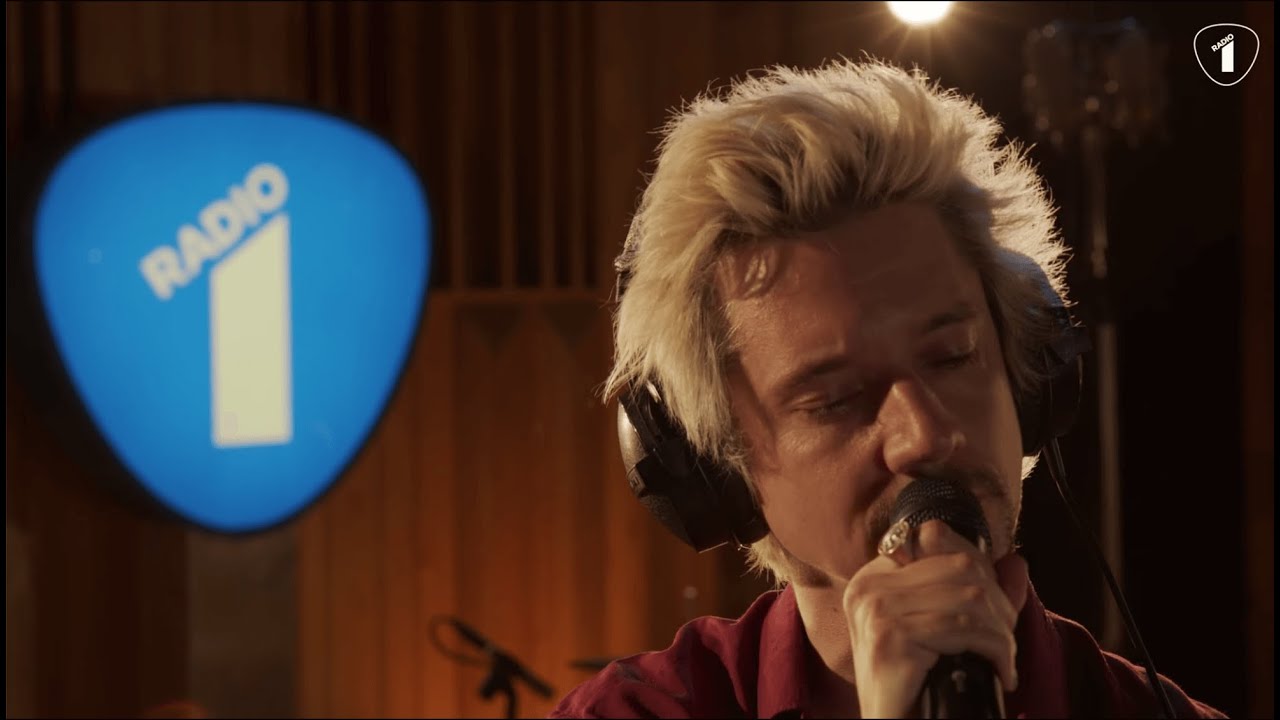 Aarde aan Daan - Blauw (Live @ Radio 1)
