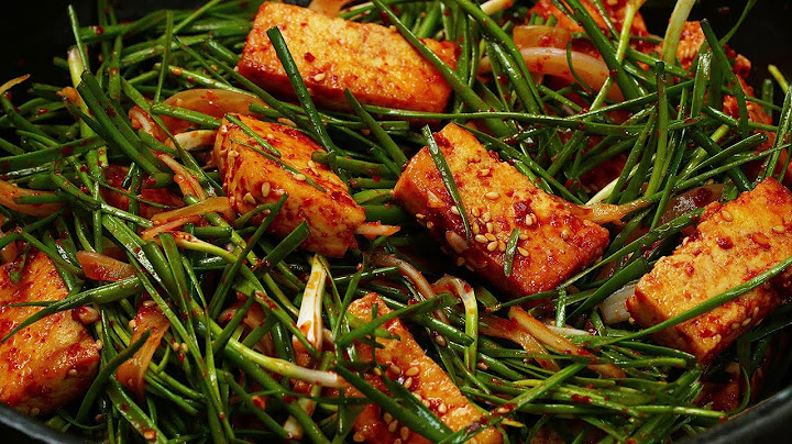 garlic chives tofu side dish recipe.
