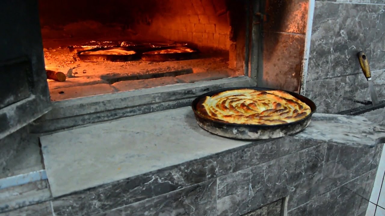 Najbolji burek se pravi u Bugojnu a pogledajte kako