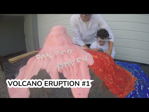 Volcano Eruption! Unleashing a Baking Soda and Vinegar Explosion with the Bonzer Boys