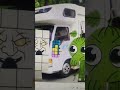 bailenita esta llorando no quieres jugar , ampabiel le rompio auto de tric trac barabum 🤣🤣🤣