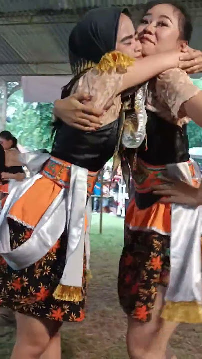 Pelukan Mesra