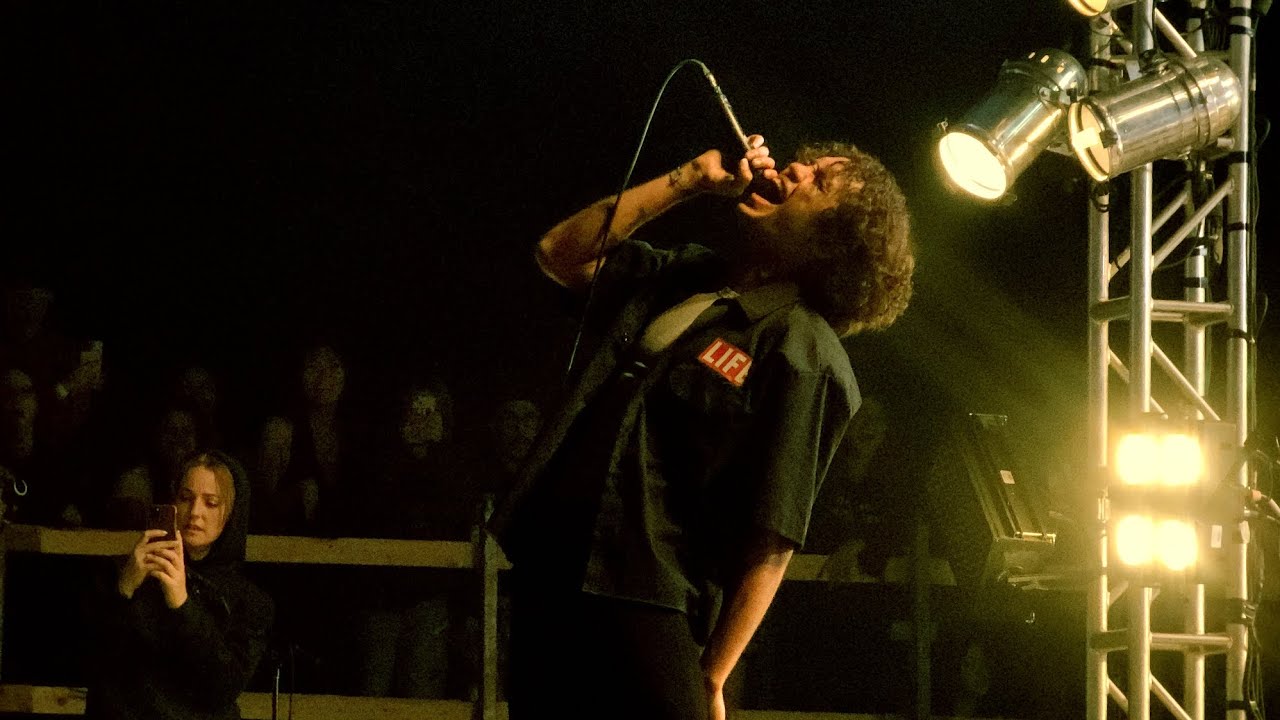 Dominic Fike performing 10× Stronger/Politics & Violence at the M3F Festival