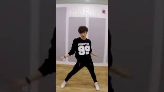 Moonbin, Sanha And Rocky Dancing