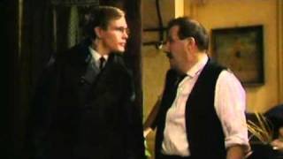 Allo Allo: Series 1 Rene & The Onion Festival (BBC Comedy)