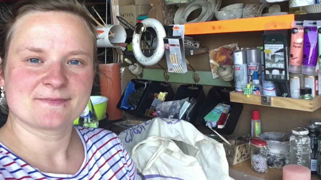 Farbe und Sprühlack auf Betondeko