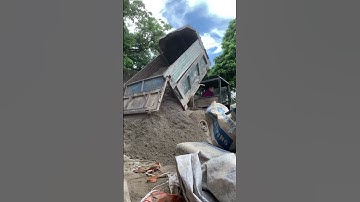 Công nông 24 pr chở hai khối cát đổ ben #congnong #côngnông #xe3banhmaydaukubota