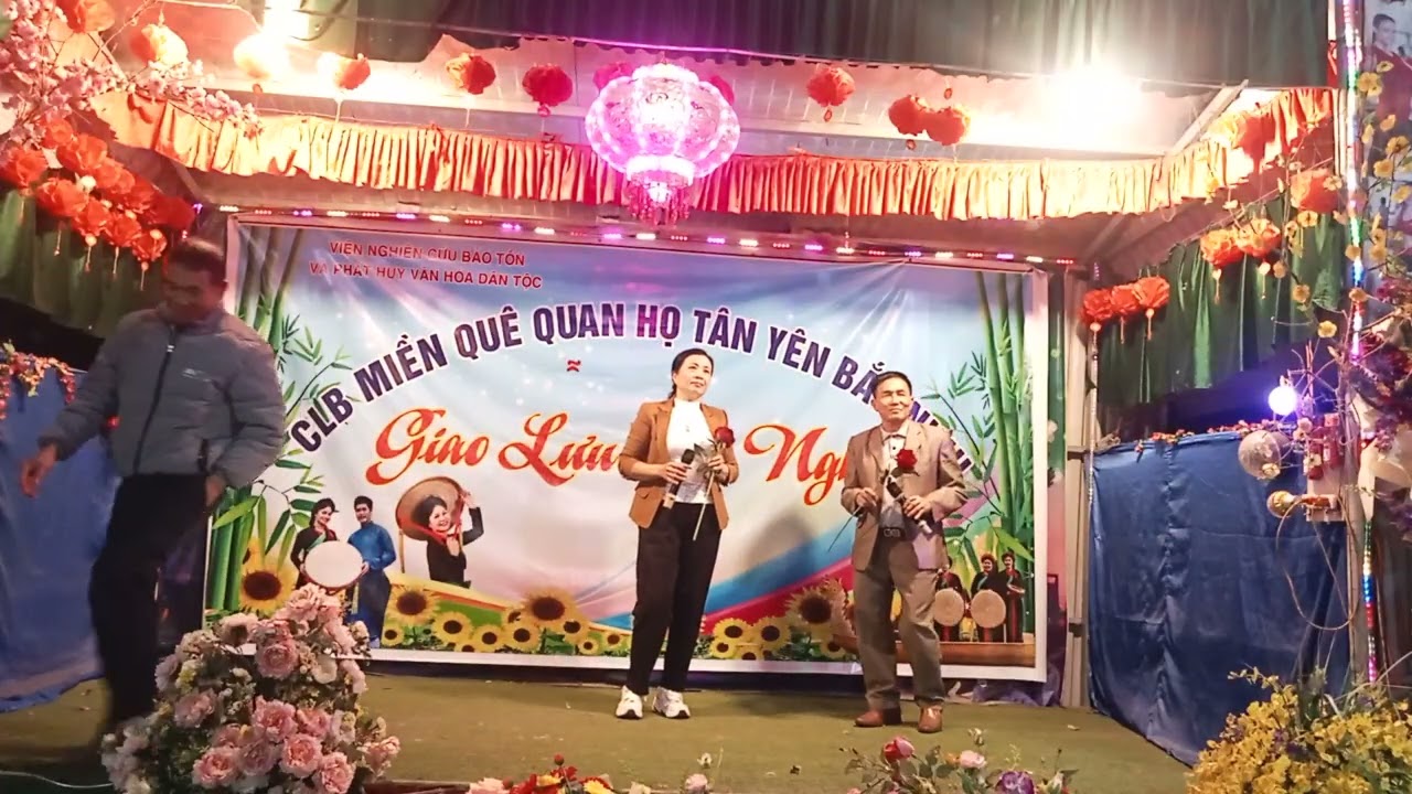 Ck Vấn vương Chợ Tình.                                       Trình bày: Thành Nam- Hoàng Vẻ