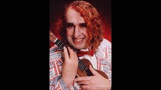 TINY TIM interview and songs 6/14/81 with Matt Warren @ Holiday Inn  - Keokuk, IA