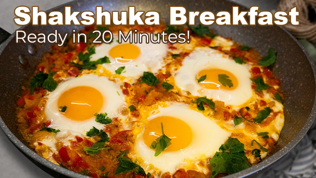 Эта простая шакшука, приготовленная в одной сковороде, оказывается на удивление вкусной.