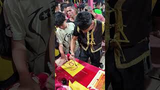 Kin Pu Ja Khon Jiw Long Mo
