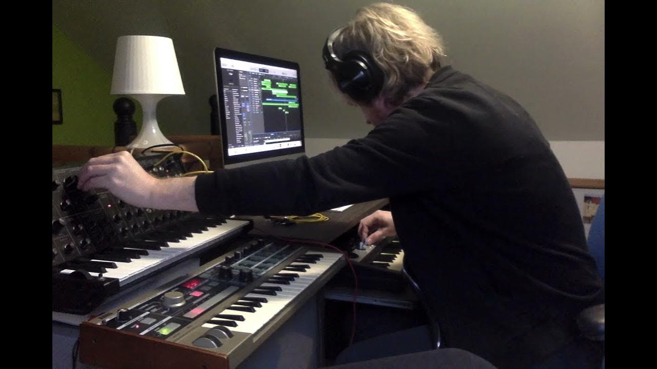 "Tail Swag" a homage to 'Rubycon'era Tangerine Dream YouTube