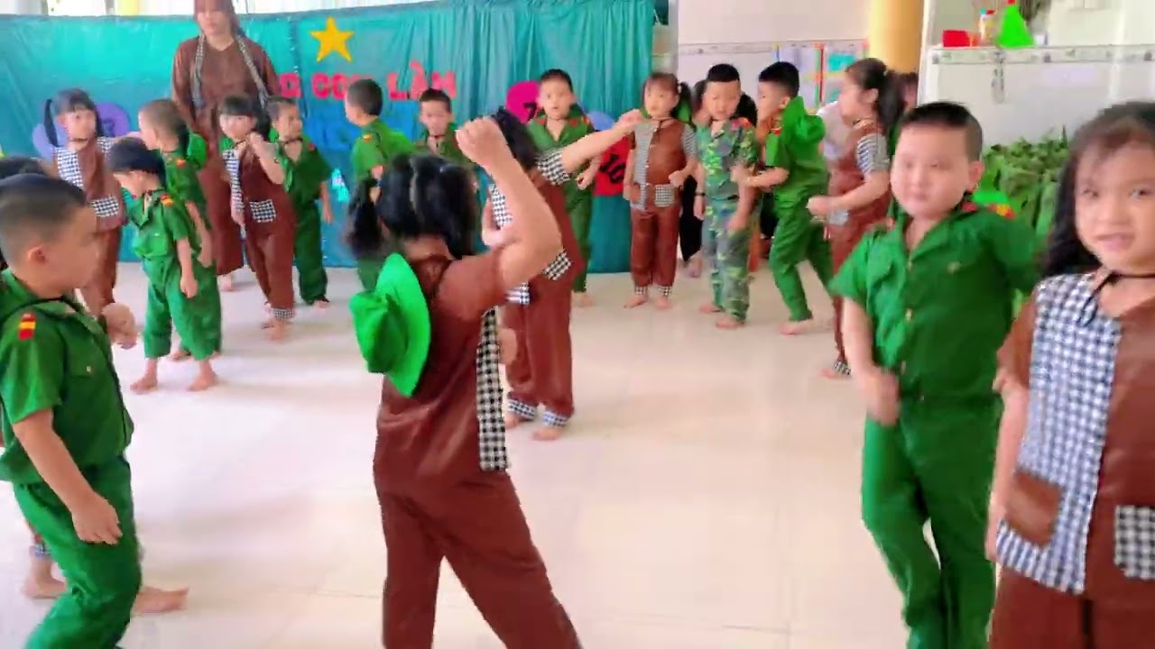 Hoạt động giáo dục chào mừng ngày 22 tháng 12